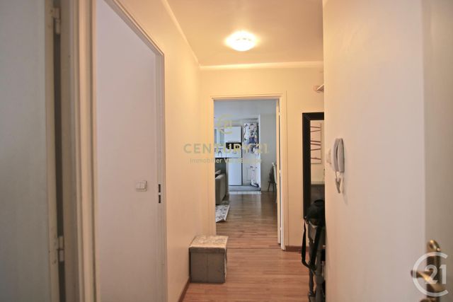 Afficher la photo en grand Appartement F3 à vendre - 3 pièces - 70.48 m2 - SERRIS - 77 - ILE-DE-FRANCE - Century 21 Immobilier Val D'Europe