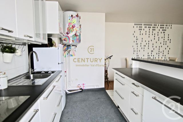 Afficher la photo en grand Appartement F3 à vendre - 3 pièces - 70.48 m2 - SERRIS - 77 - ILE-DE-FRANCE - Century 21 Immobilier Val D'Europe