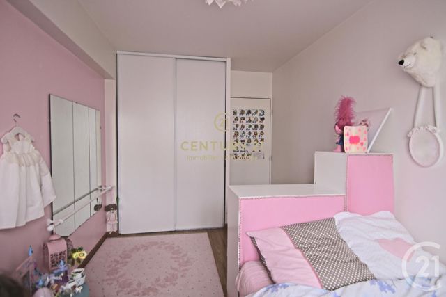 Afficher la photo en grand Appartement F3 à vendre - 3 pièces - 70.48 m2 - SERRIS - 77 - ILE-DE-FRANCE - Century 21 Immobilier Val D'Europe