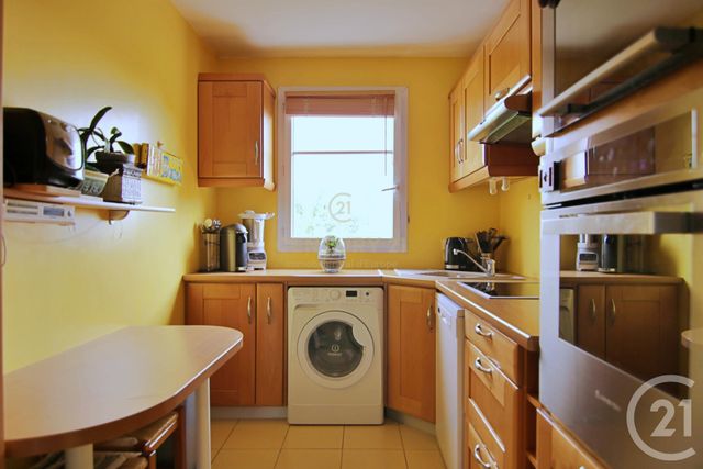 Afficher la photo en grand Appartement F4 à vendre - 4 pièces - 79.13 m2 - MONTEVRAIN - 77 - ILE-DE-FRANCE - Century 21 Immobilier Val D'Europe