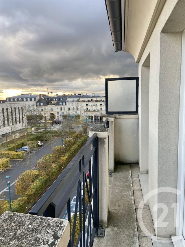Afficher la photo en grand Appartement F3 à louer - 3 pièces - 60.4 m2 - SERRIS - 77 - ILE-DE-FRANCE - Century 21 Immobilier Val D'Europe