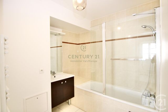 Appartement F4 à louer - 4 pièces - 94.41 m2 - SERRIS - 77 - ILE-DE-FRANCE - Century 21 Immobilier Val D'Europe