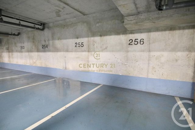 parking à louer - SERRIS - 77 - ILE-DE-FRANCE - Century 21 Immobilier Val D'Europe