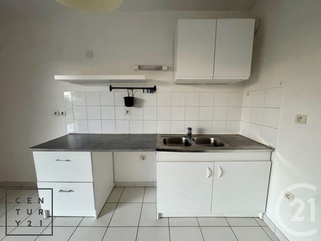 Appartement F2 à louer - 2 pièces - 46.05 m2 - MONTEVRAIN - 77 - ILE-DE-FRANCE - Century 21 Immobilier Val D'Europe