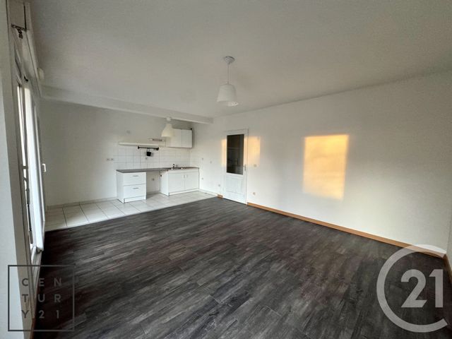 Appartement F2 à louer - 2 pièces - 46.05 m2 - MONTEVRAIN - 77 - ILE-DE-FRANCE - Century 21 Immobilier Val D'Europe