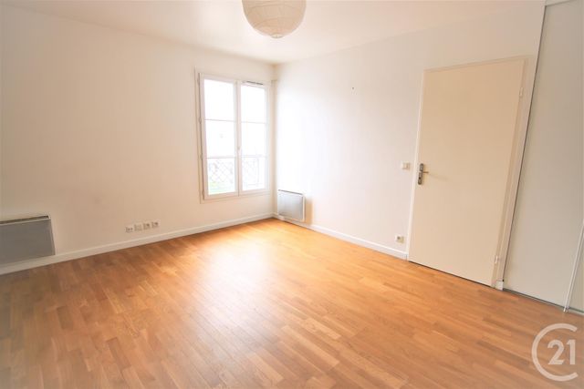 Appartement F2 à vendre - 2 pièces - 44.04 m2 - SERRIS - 77 - ILE-DE-FRANCE - Century 21 Immobilier Val D'Europe