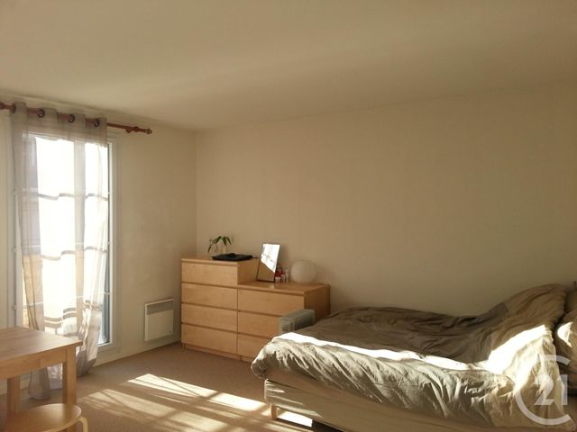 Appartement F3 à vendre - 3 pièces - 65.2 m2 - SERRIS - 77 - ILE-DE-FRANCE - Century 21 Immobilier Val D'Europe