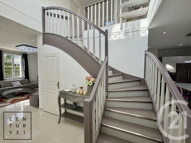 maison à louer - 6 pièces - 227.1 m2 - BAILLY ROMAINVILLIERS - 77 - ILE-DE-FRANCE - Century 21 Immobilier Val D'Europe