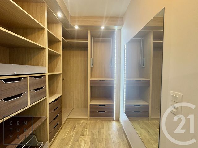 maison à louer - 6 pièces - 227.1 m2 - BAILLY ROMAINVILLIERS - 77 - ILE-DE-FRANCE - Century 21 Immobilier Val D'Europe