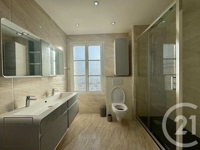 maison à louer - 6 pièces - 227.1 m2 - BAILLY ROMAINVILLIERS - 77 - ILE-DE-FRANCE - Century 21 Immobilier Val D'Europe