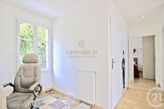 maison à louer - 6 pièces - 227.1 m2 - BAILLY ROMAINVILLIERS - 77 - ILE-DE-FRANCE - Century 21 Immobilier Val D'Europe