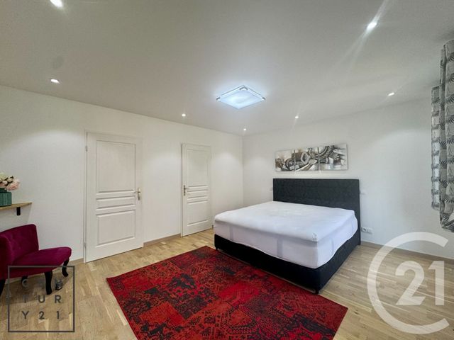 maison à louer - 6 pièces - 227.1 m2 - BAILLY ROMAINVILLIERS - 77 - ILE-DE-FRANCE - Century 21 Immobilier Val D'Europe