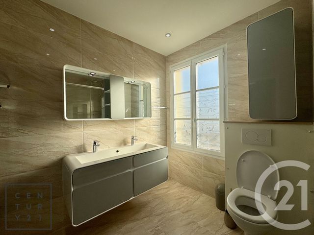 maison à louer - 6 pièces - 227.1 m2 - BAILLY ROMAINVILLIERS - 77 - ILE-DE-FRANCE - Century 21 Immobilier Val D'Europe