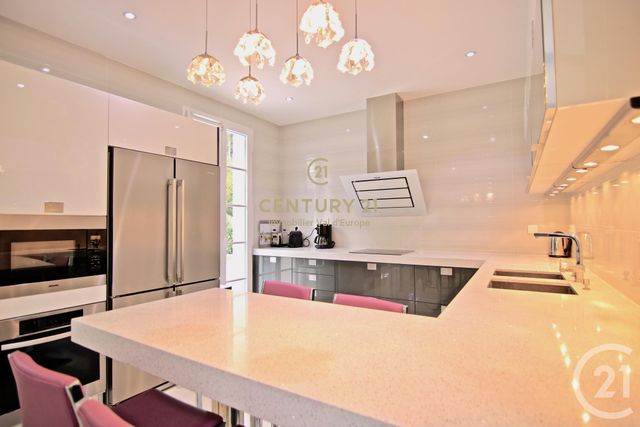 maison à louer - 6 pièces - 227.1 m2 - BAILLY ROMAINVILLIERS - 77 - ILE-DE-FRANCE - Century 21 Immobilier Val D'Europe