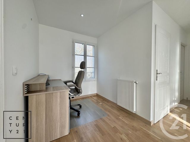 maison à louer - 6 pièces - 227.1 m2 - BAILLY ROMAINVILLIERS - 77 - ILE-DE-FRANCE - Century 21 Immobilier Val D'Europe