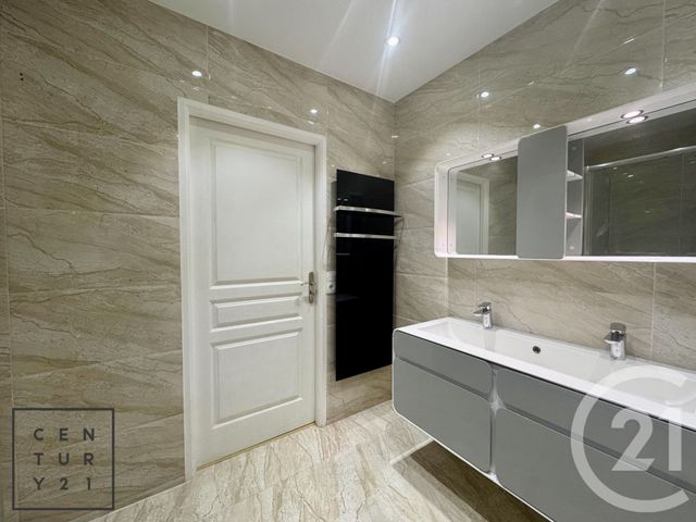 maison à louer - 6 pièces - 227.1 m2 - BAILLY ROMAINVILLIERS - 77 - ILE-DE-FRANCE - Century 21 Immobilier Val D'Europe