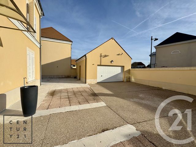 maison à louer - 6 pièces - 227.1 m2 - BAILLY ROMAINVILLIERS - 77 - ILE-DE-FRANCE - Century 21 Immobilier Val D'Europe