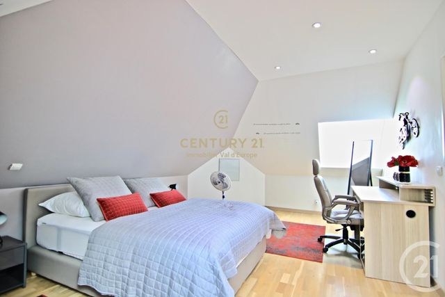 maison à louer - 6 pièces - 227.1 m2 - BAILLY ROMAINVILLIERS - 77 - ILE-DE-FRANCE - Century 21 Immobilier Val D'Europe