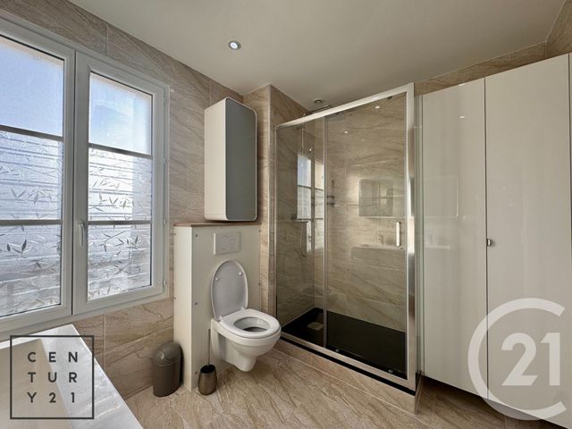 maison à louer - 6 pièces - 227.1 m2 - BAILLY ROMAINVILLIERS - 77 - ILE-DE-FRANCE - Century 21 Immobilier Val D'Europe