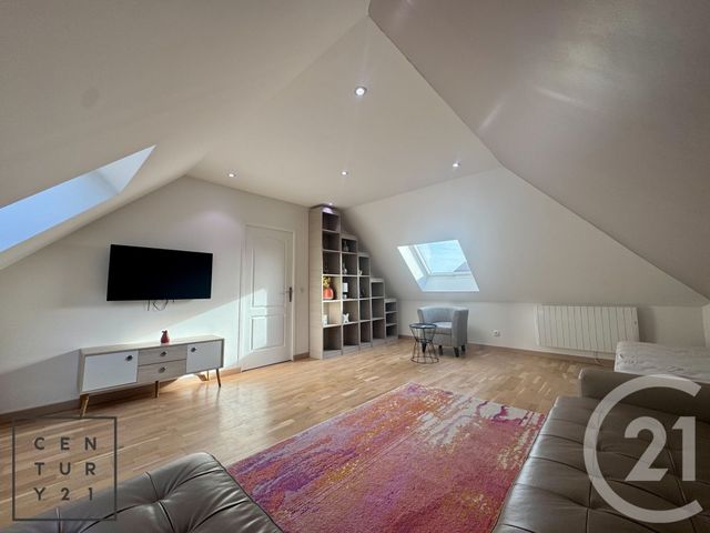 maison à louer - 6 pièces - 227.1 m2 - BAILLY ROMAINVILLIERS - 77 - ILE-DE-FRANCE - Century 21 Immobilier Val D'Europe