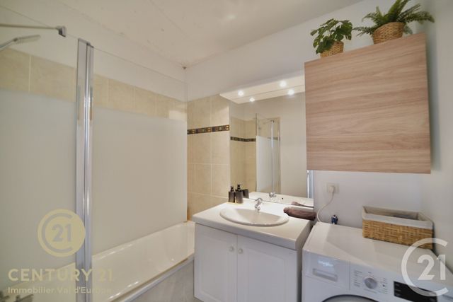 Appartement F3 à vendre - 3 pièces - 70.0 m2 - SERRIS - 77 - ILE-DE-FRANCE - Century 21 Immobilier Val D'Europe