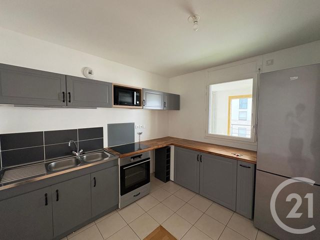 Appartement F3 à vendre - 3 pièces - 73.3 m2 - BUSSY ST GEORGES - 77 - ILE-DE-FRANCE - Century 21 Immobilier Val D'Europe