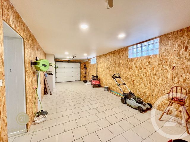 maison à vendre - 7 pièces - 177.33 m2 - MONTCEAUX LES MEAUX - 77 - ILE-DE-FRANCE - Century 21 Immobilier Val D'Europe