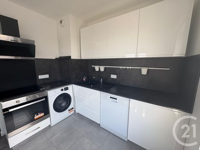 Appartement F3 à louer - 3 pièces - 64.8 m2 - COUPVRAY - 77 - ILE-DE-FRANCE - Century 21 Immobilier Val D'Europe