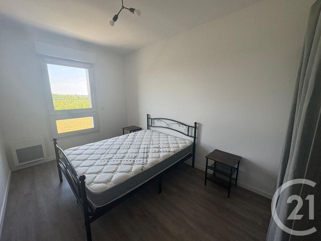 Appartement F3 à louer - 3 pièces - 64.8 m2 - COUPVRAY - 77 - ILE-DE-FRANCE - Century 21 Immobilier Val D'Europe