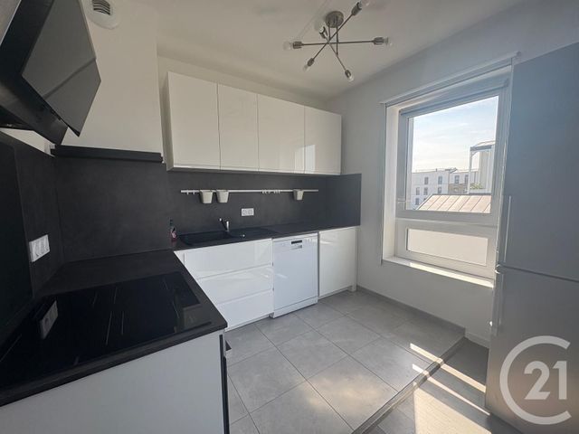 Appartement F3 à louer - 3 pièces - 64.8 m2 - COUPVRAY - 77 - ILE-DE-FRANCE - Century 21 Immobilier Val D'Europe