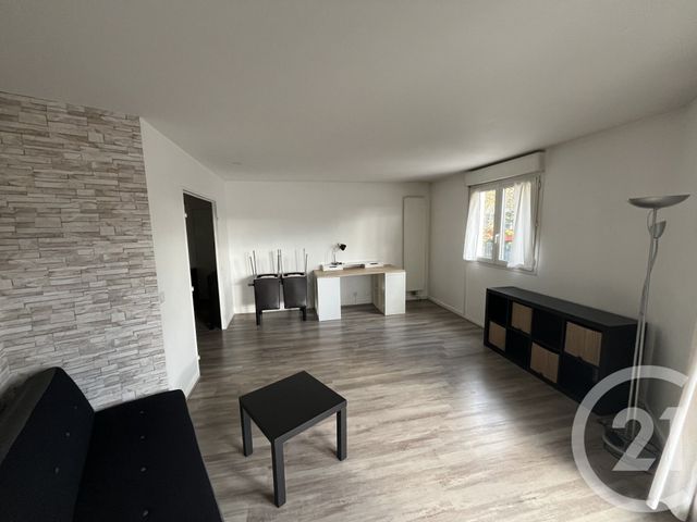 Appartement F2 à louer - 2 pièces - 54.14 m2 - CHAMPS SUR MARNE - 77 - ILE-DE-FRANCE - Century 21 Immobilier Val D'Europe