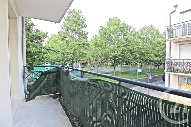 Afficher la photo en grand Appartement F3 à louer - 3 pièces - 60.66 m2 - BUSSY ST GEORGES - 77 - ILE-DE-FRANCE - Century 21 Immobilier Val D'Europe