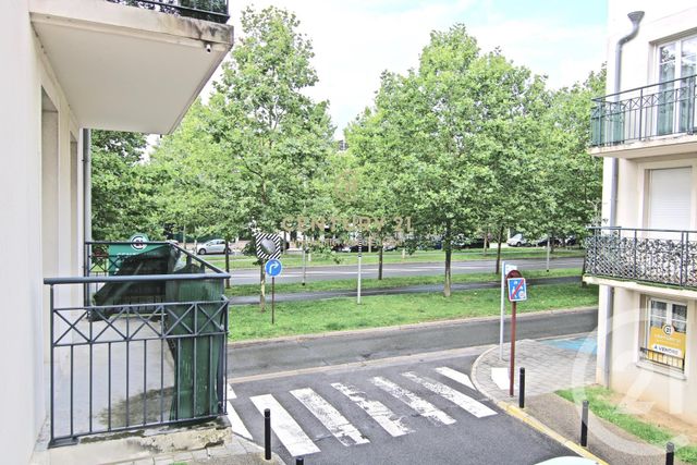 Afficher la photo en grand Appartement F3 à louer - 3 pièces - 60.66 m2 - BUSSY ST GEORGES - 77 - ILE-DE-FRANCE - Century 21 Immobilier Val D'Europe