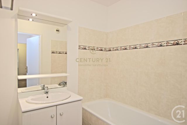 Afficher la photo en grand Appartement F3 à louer - 3 pièces - 60.66 m2 - BUSSY ST GEORGES - 77 - ILE-DE-FRANCE - Century 21 Immobilier Val D'Europe