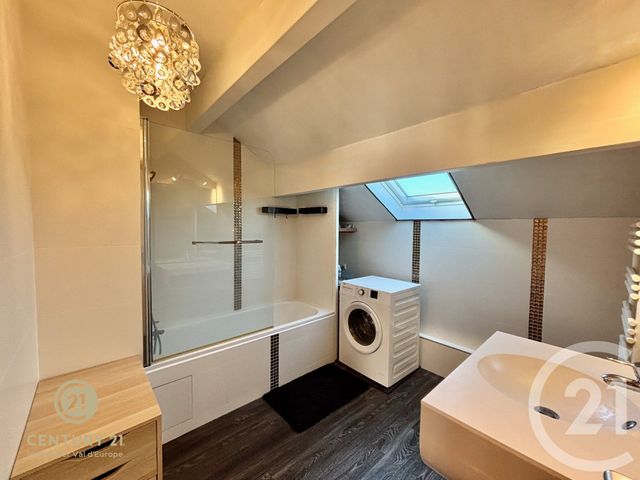 Appartement F2 à vendre - 2 pièces - 69.04 m2 - MONTEVRAIN - 77 - ILE-DE-FRANCE - Century 21 Immobilier Val D'Europe