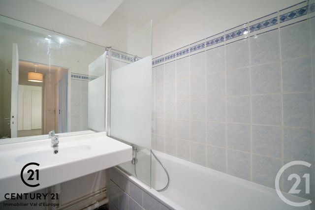 Appartement F4 à louer - 4 pièces - 78.82 m2 - SERRIS - 77 - ILE-DE-FRANCE - Century 21 Immobilier Val D'Europe