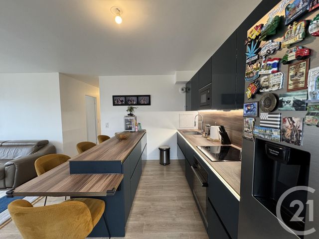 Appartement F4 à louer - 4 pièces - 77.69 m2 - BUSSY ST GEORGES - 77 - ILE-DE-FRANCE - Century 21 Immobilier Val D'Europe