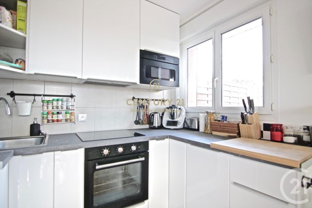 Appartement F3 à louer - 3 pièces - 63.93 m2 - MONTEVRAIN - 77 - ILE-DE-FRANCE - Century 21 Immobilier Val D'Europe