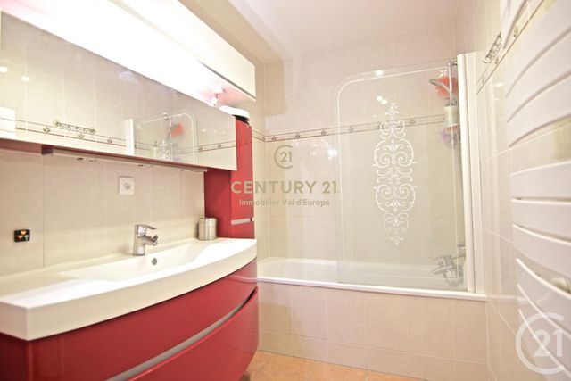 Appartement F3 à louer - 3 pièces - 63.93 m2 - MONTEVRAIN - 77 - ILE-DE-FRANCE - Century 21 Immobilier Val D'Europe