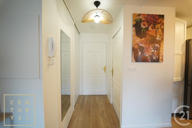 Appartement F2 à louer - 2 pièces - 47.0 m2 - MAGNY LE HONGRE - 77 - ILE-DE-FRANCE - Century 21 Immobilier Val D'Europe