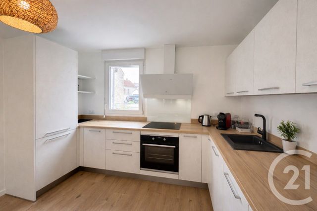 Appartement F5 à vendre - 5 pièces - 94.72 m2 - SERRIS - 77 - ILE-DE-FRANCE - Century 21 Immobilier Val D'Europe