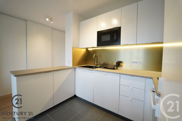 Appartement F3 à louer - 3 pièces - 63.4 m2 - SERRIS - 77 - ILE-DE-FRANCE - Century 21 Immobilier Val D'Europe