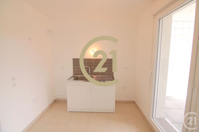 Appartement F3 à louer - 3 pièces - 58.35 m2 - NOISY LE GRAND - 93 - ILE-DE-FRANCE - Century 21 Immobilier Val D'Europe