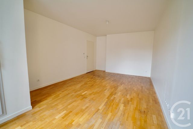Appartement à louer - 3 pièces - 67.0 m2 - MONTEVRAIN - 77 - ILE-DE-FRANCE - Century 21 Immobilier Val D'Europe