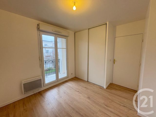 Appartement à louer - 2 pièces - 38.38 m2 - SERRIS - 77 - ILE-DE-FRANCE - Century 21 Immobilier Val D'Europe