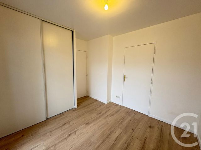 Appartement à louer - 2 pièces - 38.38 m2 - SERRIS - 77 - ILE-DE-FRANCE - Century 21 Immobilier Val D'Europe