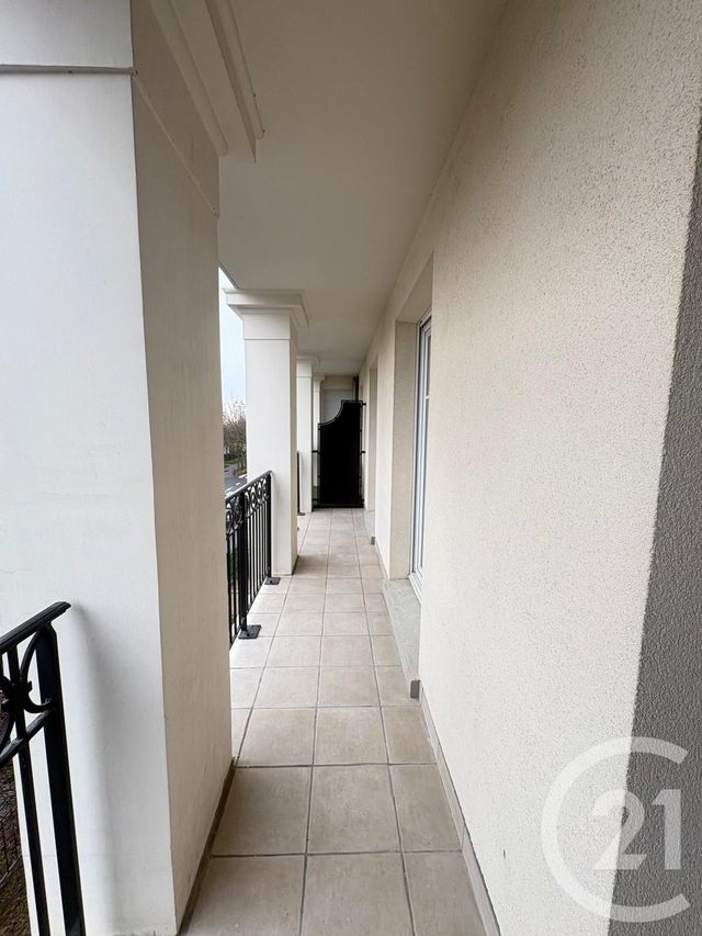 Appartement à louer - 2 pièces - 38.38 m2 - SERRIS - 77 - ILE-DE-FRANCE - Century 21 Immobilier Val D'Europe