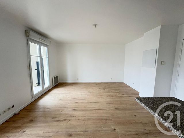 Appartement à louer - 2 pièces - 38.38 m2 - SERRIS - 77 - ILE-DE-FRANCE - Century 21 Immobilier Val D'Europe