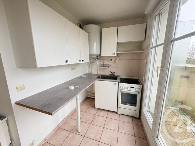 Appartement Studio à louer - 1 pièce - 31.8 m2 - SERRIS - 77 - ILE-DE-FRANCE - Century 21 Immobilier Val D'Europe