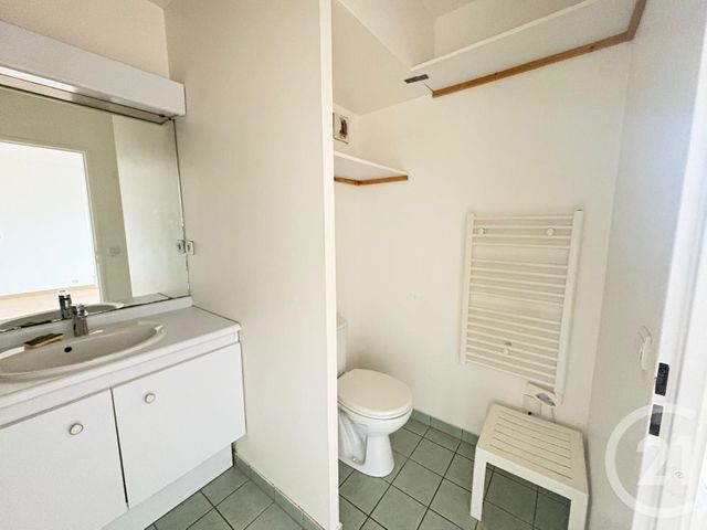 Appartement Studio à louer - 1 pièce - 31.8 m2 - SERRIS - 77 - ILE-DE-FRANCE - Century 21 Immobilier Val D'Europe